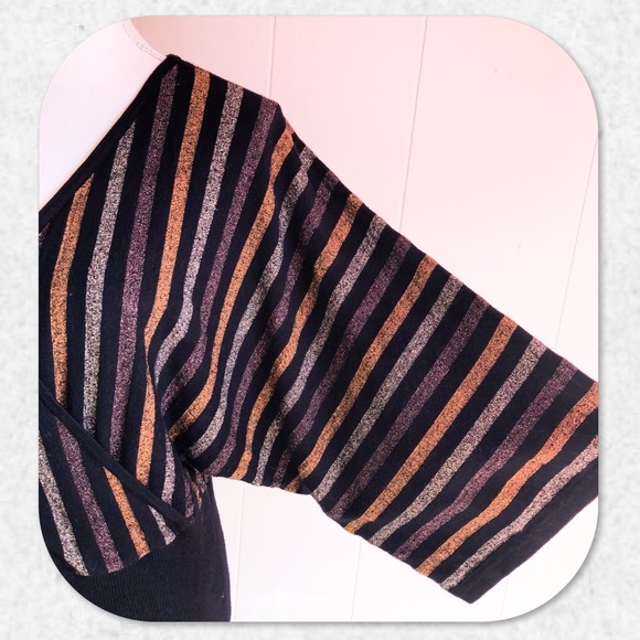 🏆HP!🏆Lane Bryant Metallic Crossover Sweater - Picture 4 of 5